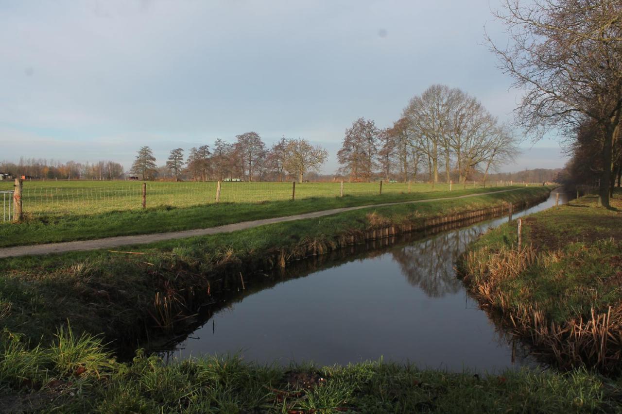 B&B 'T Onderkomen 't Harde 外观 照片